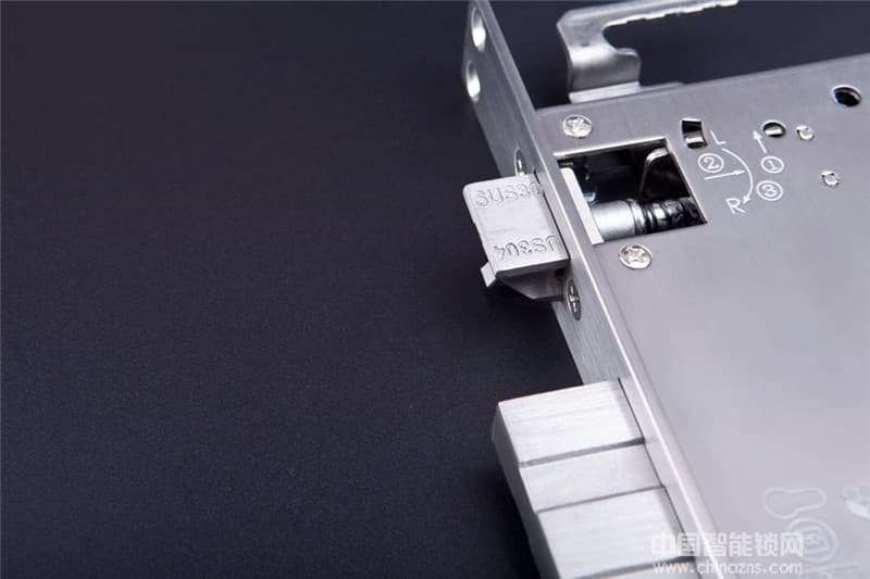 百意倫防盜大門智能鎖 滑蓋指紋密碼鎖