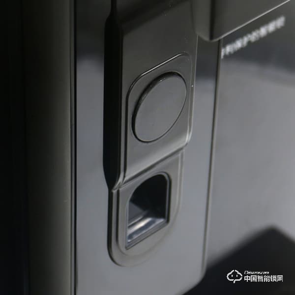 興飛智能鎖 指紋密碼鎖 電子刷卡鎖