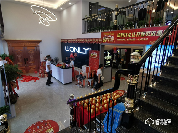 600平米王力南寧新形象旗艦店，開業當天業績就突破30萬！