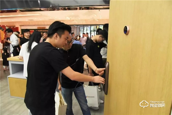 螢石首家智能家居旗艦店開業(yè)：布局新零售品牌形象新升級(jí)