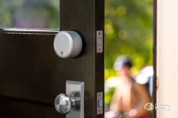 August智能鎖現已上市 價格為249美元