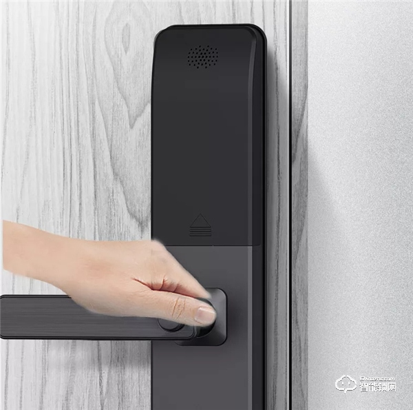 新品速遞 | 榮事達“黑”科技NB-IOT智能門鎖，震撼來襲！