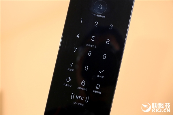 小米首款高端全自動智能鎖圖賞，1699元一觸即開門