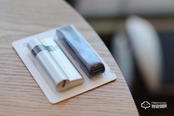 全新配色，小米推出新品智能門鎖，僅1399