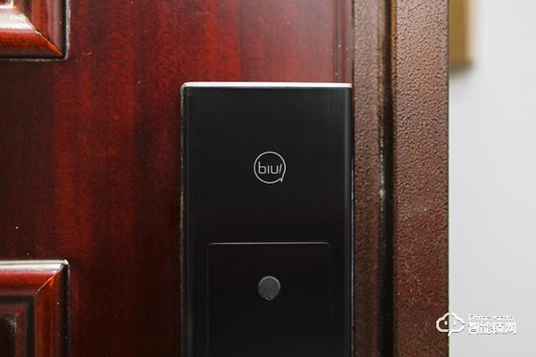 執(zhí)著老式門鎖？免費試用蘇寧小Biu智能鎖，用了回不去了