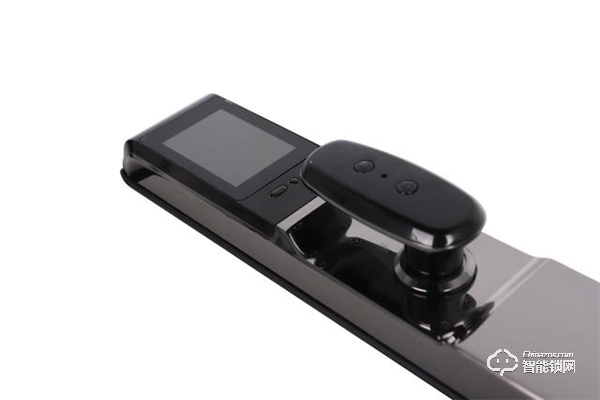 自帶電子貓眼的智能鎖是怎樣的體驗？