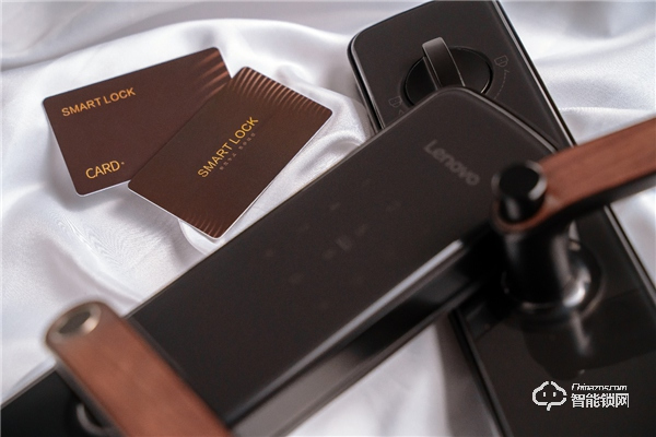 智能門鎖怎么選？聯想智能門鎖E1超大指紋識別，安全又便捷