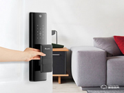 智能鎖實現(xiàn)無人收發(fā)快遞?樸墅全自動指靜脈鎖了解一下