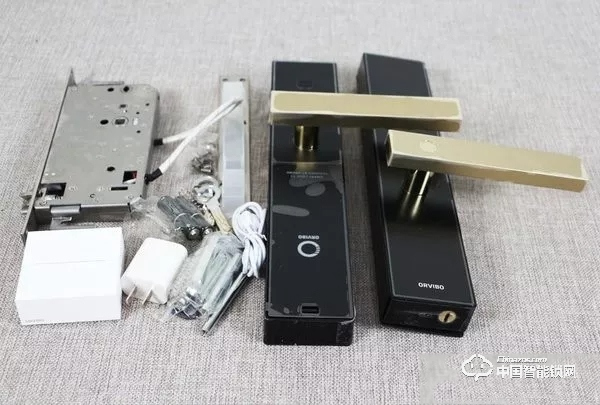 歐瑞博T1智能門鎖體驗(yàn)：指紋識(shí)別精準(zhǔn)支持多項(xiàng)智能防護(hù)