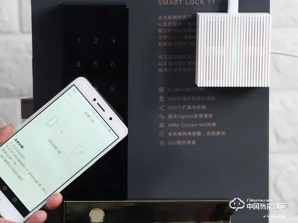 歐瑞博T1智能門鎖體驗(yàn)：指紋識(shí)別精準(zhǔn)支持多項(xiàng)智能防護(hù)