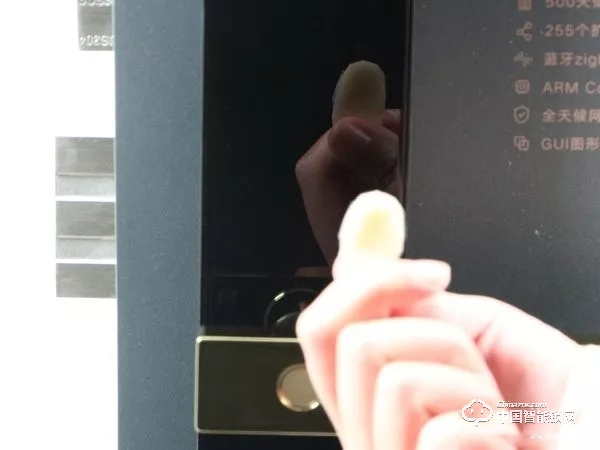 歐瑞博T1智能門鎖體驗(yàn)：指紋識(shí)別精準(zhǔn)支持多項(xiàng)智能防護(hù)