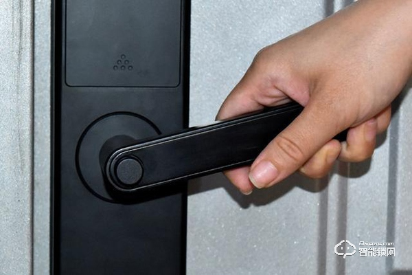 米家智能門鎖青春版使用體驗(yàn)：千元鎖你值得擁有