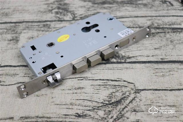 小益E206指紋鎖使用測(cè)評(píng) 千元鎖表現(xiàn)更出色