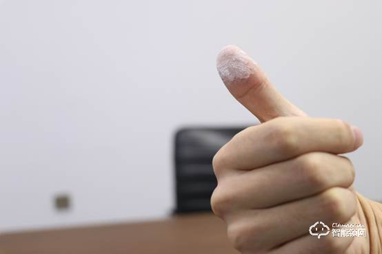 實力與顏值雙爆表！桔子物聯(lián)Orange R9全自動推拉智能鎖評測