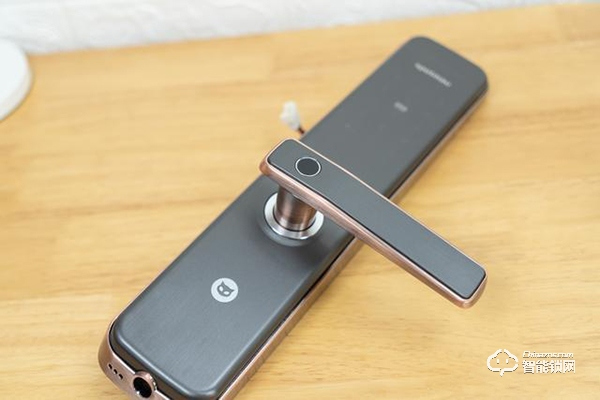 C級鎖芯，6種方式開門，斑點貓W500指紋鎖深度測評