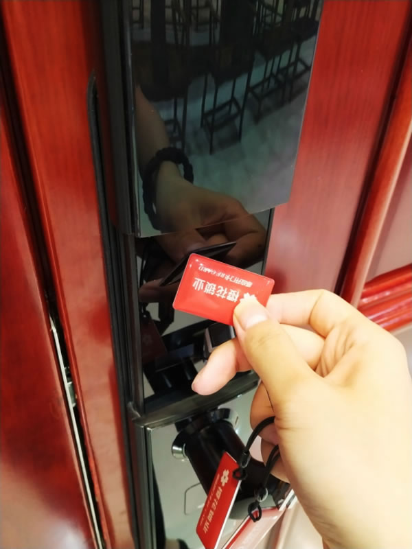 一把冷艷的智能鎖，櫻花指紋鎖新品8288使用測(cè)評(píng)