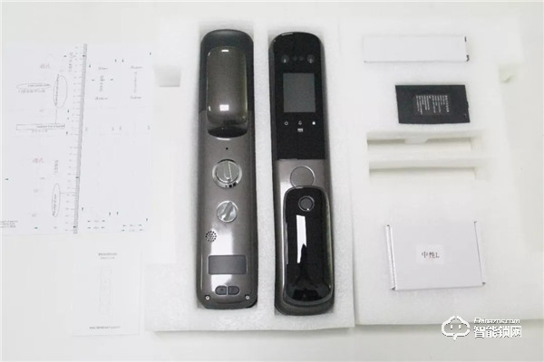 人臉鎖市場實力黑馬！聯合二號人臉識別全自動智能鎖開箱圖賞