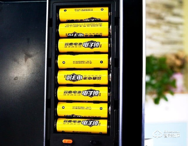 體驗(yàn)鹿客Classic 2S智能鎖 開(kāi)門無(wú)需等待