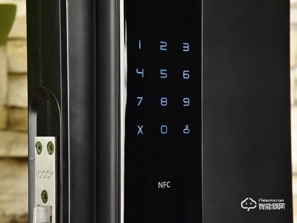 體驗(yàn)鹿客Classic 2S智能鎖 開(kāi)門無(wú)需等待