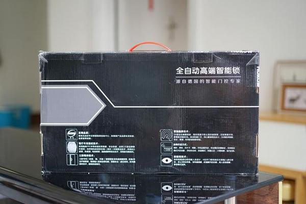 便捷安全兩不誤，希箭C1炫酷黑全自動智能鎖入手記