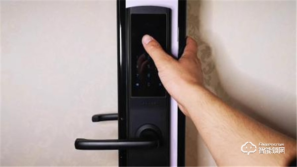 開鎖智能新時代，方便快捷不能少—方正智能鎖fz-19603評測