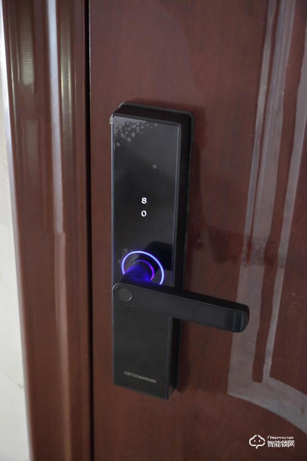 指紋鎖什么品牌好？德施曼、鹿客、派瑞軍工裝甲智能鎖試用測(cè)評(píng)