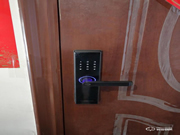 指紋鎖什么品牌好？德施曼、鹿客、派瑞軍工裝甲智能鎖試用測(cè)評(píng)