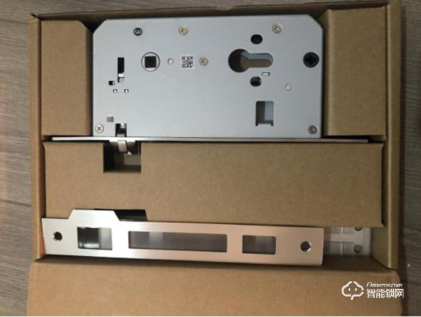 智能門鎖小米有品定制版測評：簡約而不簡單！是家的安全官！