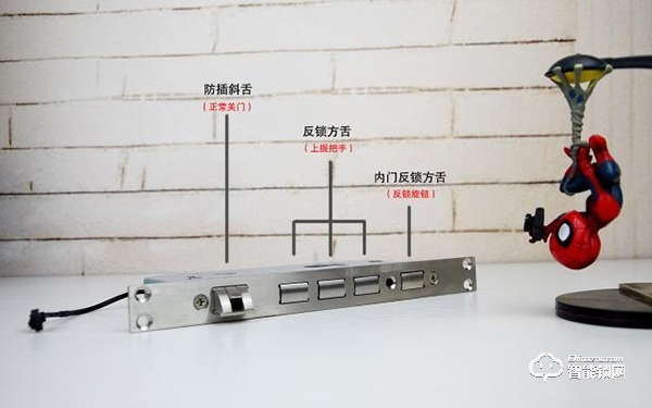 799元的簡(jiǎn)約智能門鎖小米有品定制版，五種解鎖方式，簡(jiǎn)約不簡(jiǎn)單