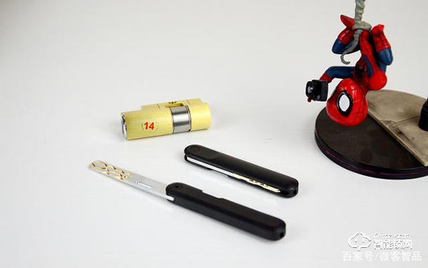 799元的簡(jiǎn)約智能門鎖小米有品定制版，五種解鎖方式，簡(jiǎn)約不簡(jiǎn)單