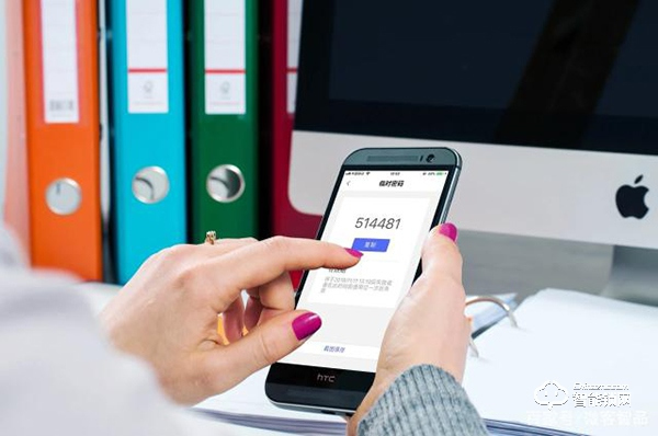 799元的簡(jiǎn)約智能門鎖小米有品定制版，五種解鎖方式，簡(jiǎn)約不簡(jiǎn)單