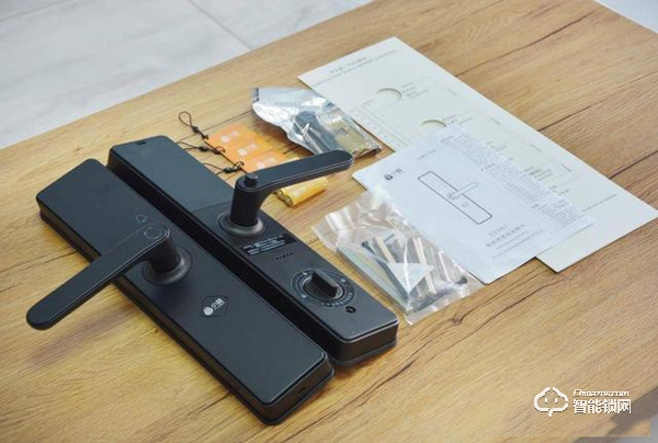 夠安全，買得起，售價僅幾百元的小益E206T智能鎖測評