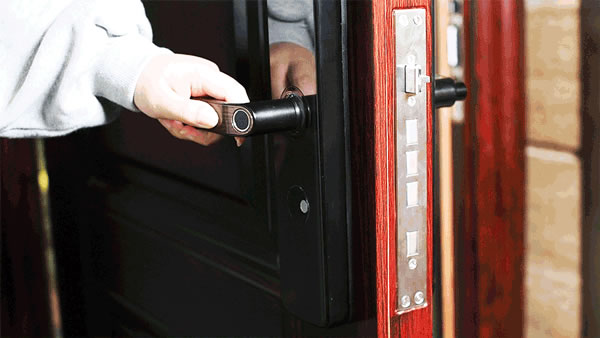 聯想智能門鎖E1測評：家庭升級智能門鎖的首選優品