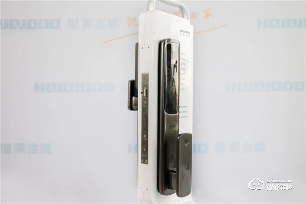 皇家金盾M30貓眼全自動(dòng)指紋鎖開箱鑒賞