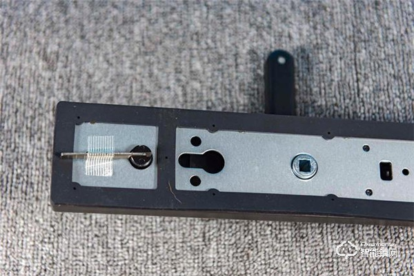 簡配安全不減，鑰匙終結者，體驗米家智能門鎖青春版