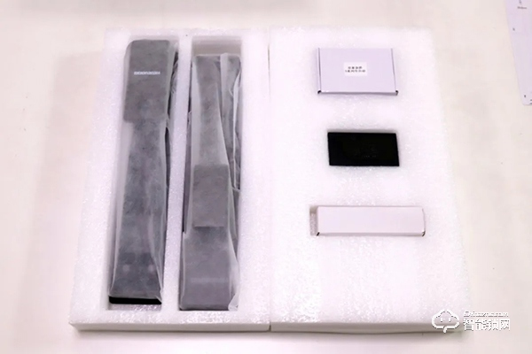 超薄時尚 簡約智能 | 皇家金盾S20人臉識別全自動智能鎖開箱圖賞