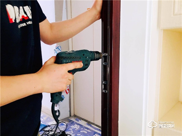 新增三大傳感技術，德施曼T91P智能鎖，讓門鎖安全系數更高