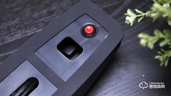 小益X6S智能鎖，顏值爆棚 | 3.5寸可視貓眼、6種開鎖方式、支持天貓精靈系統(tǒng)