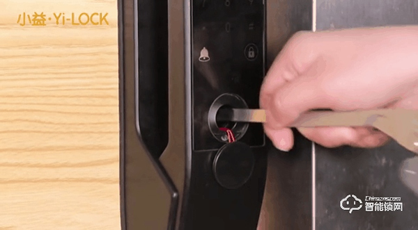 小益X6S智能鎖，顏值爆棚 | 3.5寸可視貓眼、6種開鎖方式、支持天貓精靈系統(tǒng)
