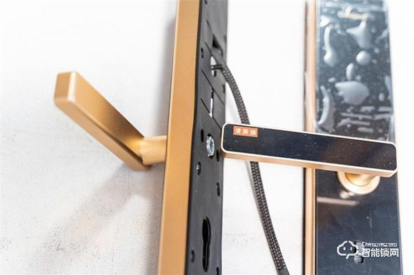 典雅外形下卻有最新科技,華為青稞Q7智能鎖體驗 典雅外形下卻有最新科技,華為青稞Q7智能鎖體驗