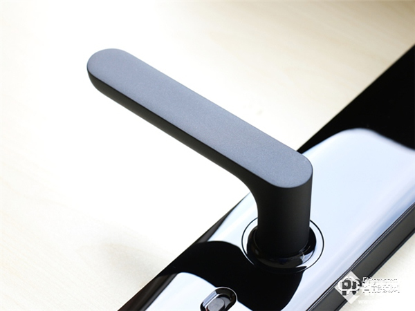 小米智能門鎖E體驗：999讓安防更強悍