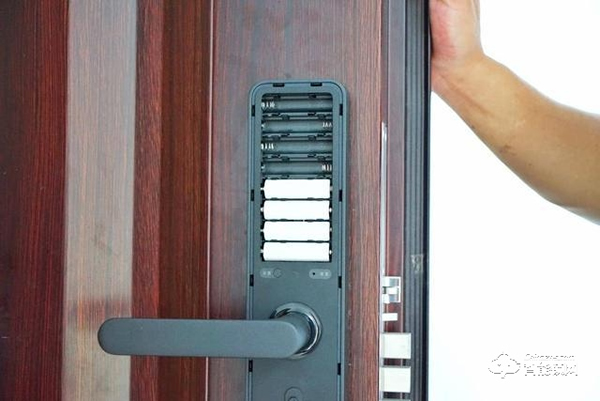 小米智能門鎖E上手：高性價(jià)比+體驗(yàn)才是王道