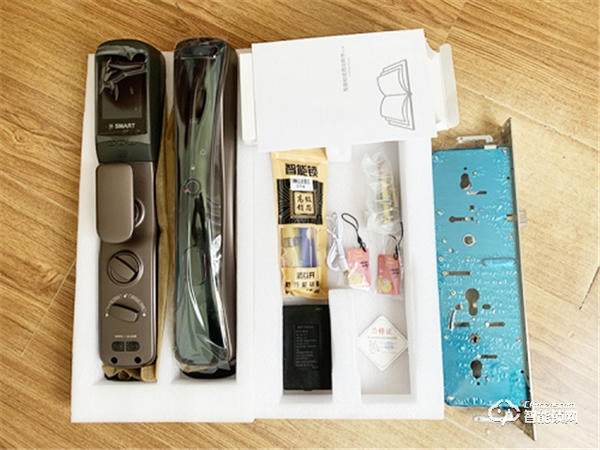 指紋鎖好用嗎？親歷特科恩可視智能鎖測(cè)評(píng)找到了答案