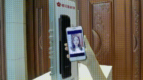 真實測評|我們嘗試用照片視頻騙過櫻花R9全自動3D人臉識別智能鎖