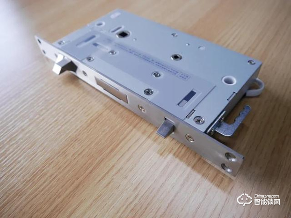 黑龍H8測評：將「細節」與「科技」做到極致的智能鎖！