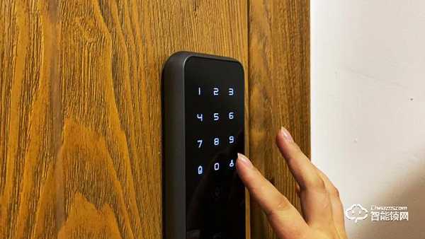 評測鹿客智能門鎖S30 Pro：全自動推拉 有6種開鎖方式