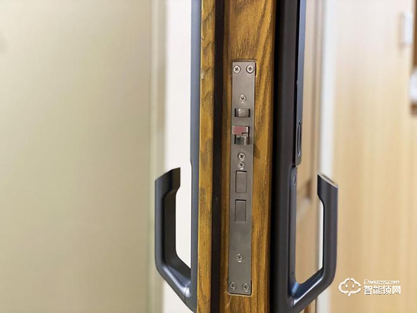 評測鹿客智能門鎖S30 Pro：全自動推拉 有6種開鎖方式