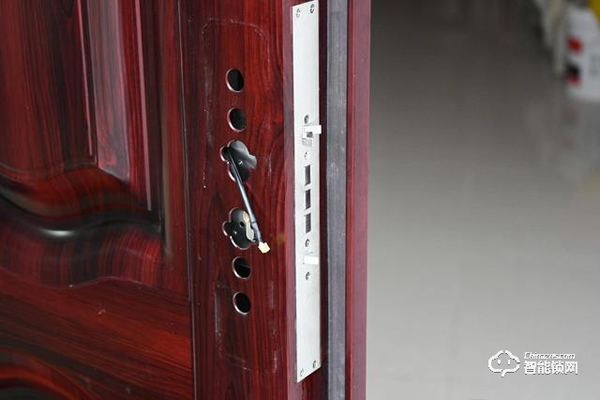 Aqara全自動智能推拉鎖D100，讓我成為全村最靚的仔