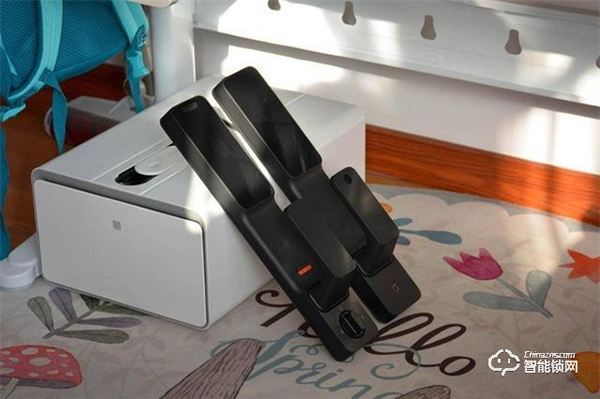 米家推拉式指紋鎖評測:顏值與實力共存,6種開鎖方式全家通用 米家推拉式指紋鎖評測:顏值與實力共存,6種開鎖方式全家通用