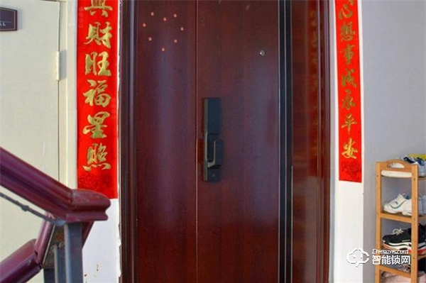 米家推拉式指紋鎖評測:顏值與實力共存,6種開鎖方式全家通用 米家推拉式指紋鎖評測:顏值與實力共存,6種開鎖方式全家通用